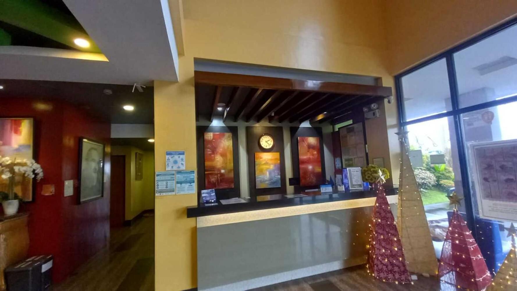 Oyo 1037 Lendes Tourist Inn Main Нага Экстерьер фото