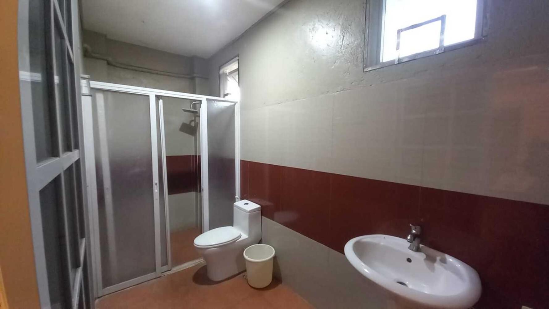 Oyo 1037 Lendes Tourist Inn Main Нага Экстерьер фото